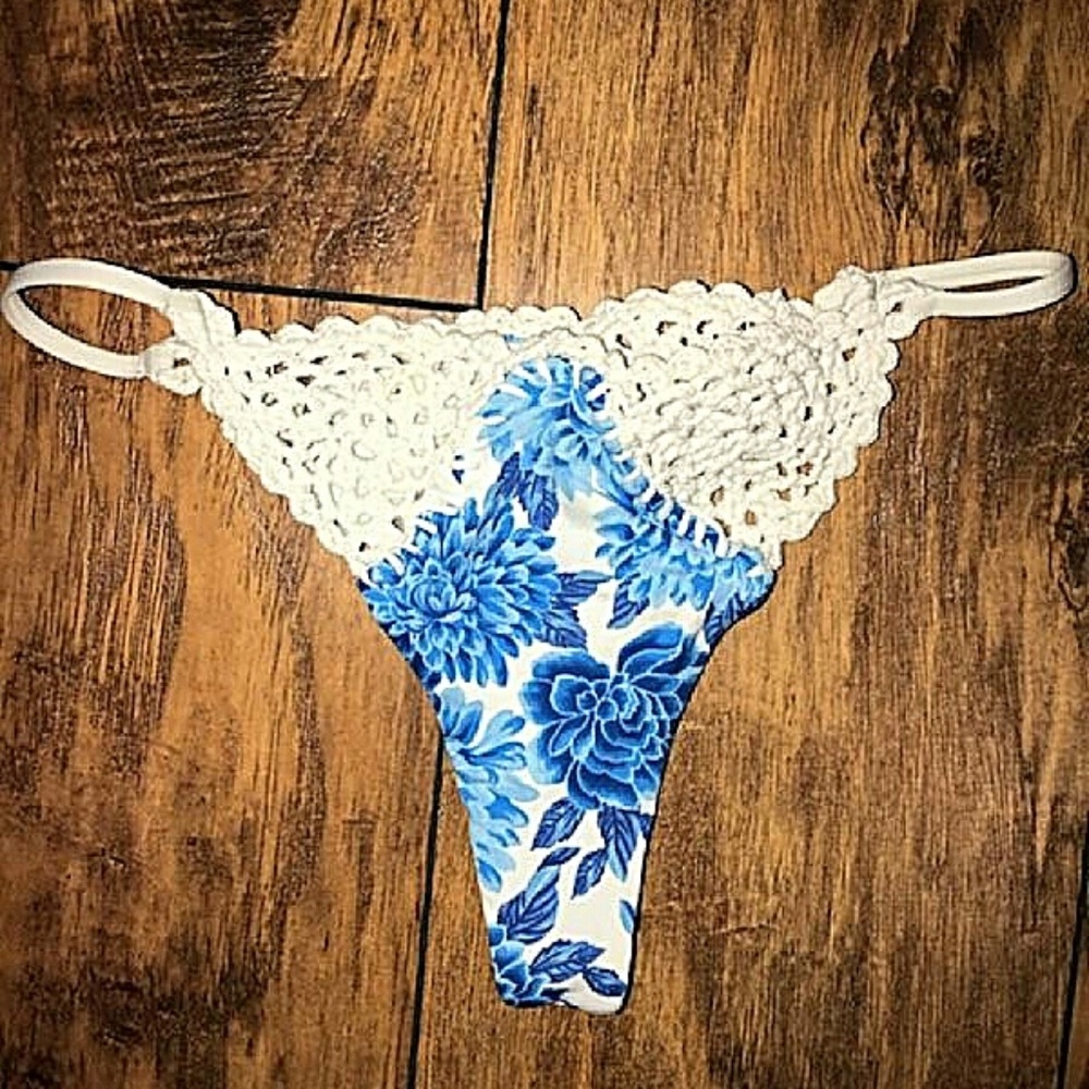 Frankie Bikini Bottoms (NWOT)